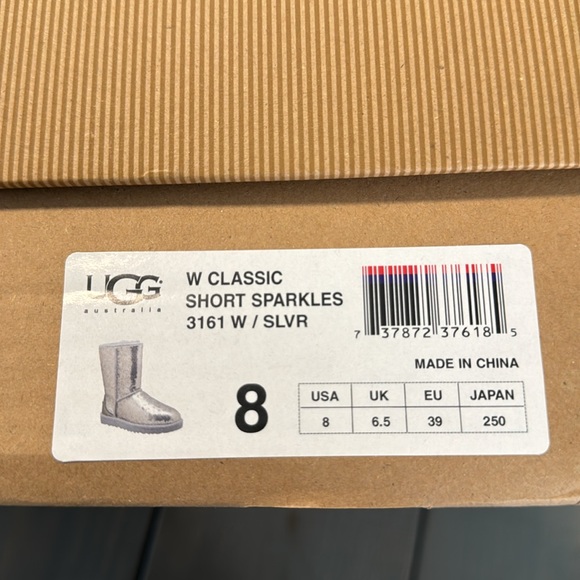 UGG classic short sparkles silver sequin boots size 8 - Picture 4 of 4